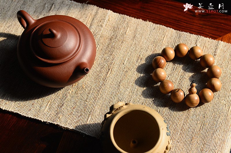 紫砂壶图片：张悦原创设计 全手福禄 敦厚可人极品底槽青~ 寓意吉祥 - 美壶网