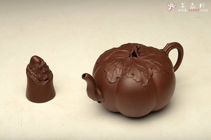 紫砂壶图片：顾正芳甲午年新作 薄胎筋囊花器 饱满挺拔 线条优美 全手工六瓣南瓜 - 美壶网