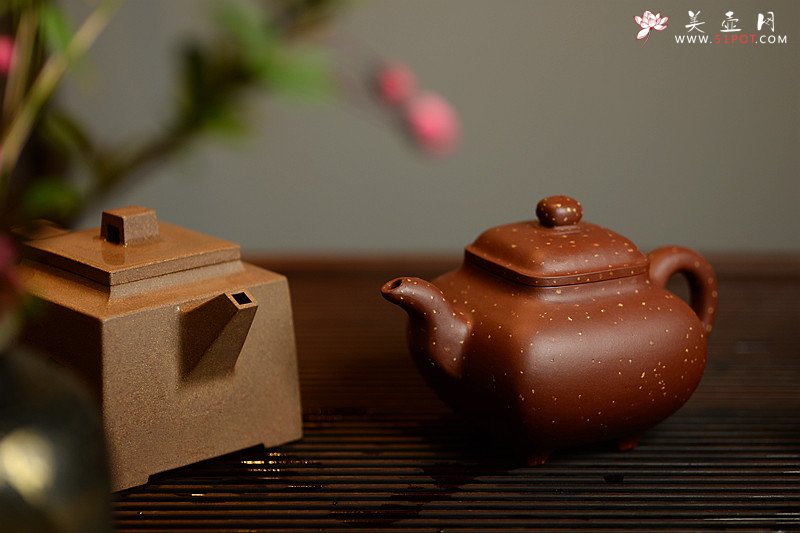 紫砂壶图片：醉美巧克力o(∩_∩)o  方圆之美 全手铺砂传炉 - 美壶网