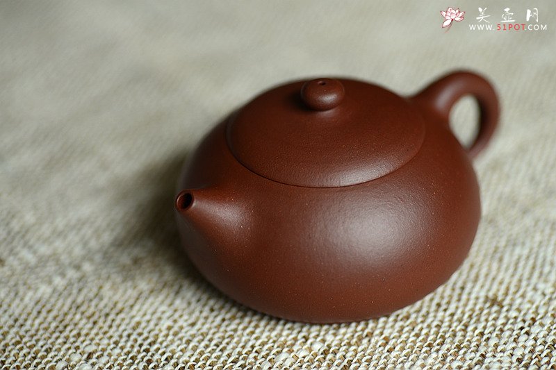 紫砂壶图片：为茶而生 陈腐极品底槽青 全手小福壶 - 美壶网