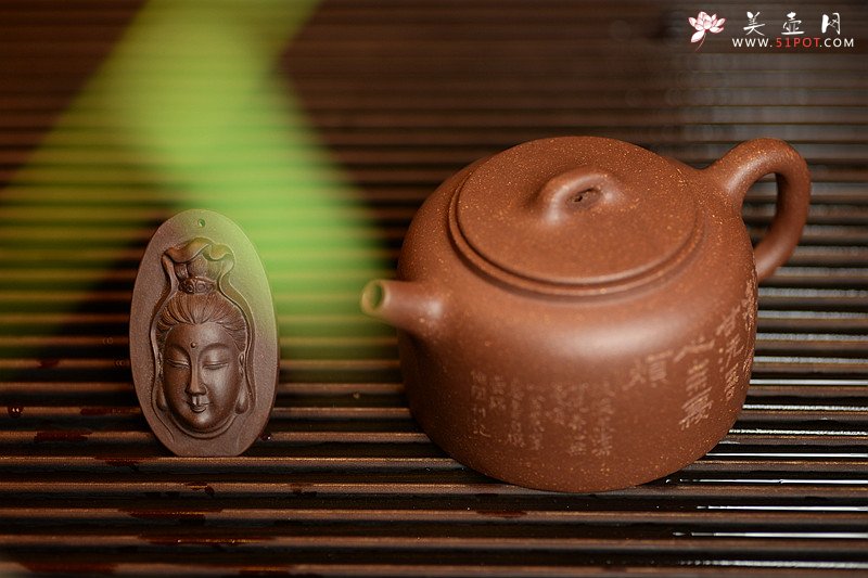 紫砂壶图片：汲深泉，清而甘；洗吾心，无忧烦~ 优质降坡泥 全手井泉 文人壶 - 美壶网