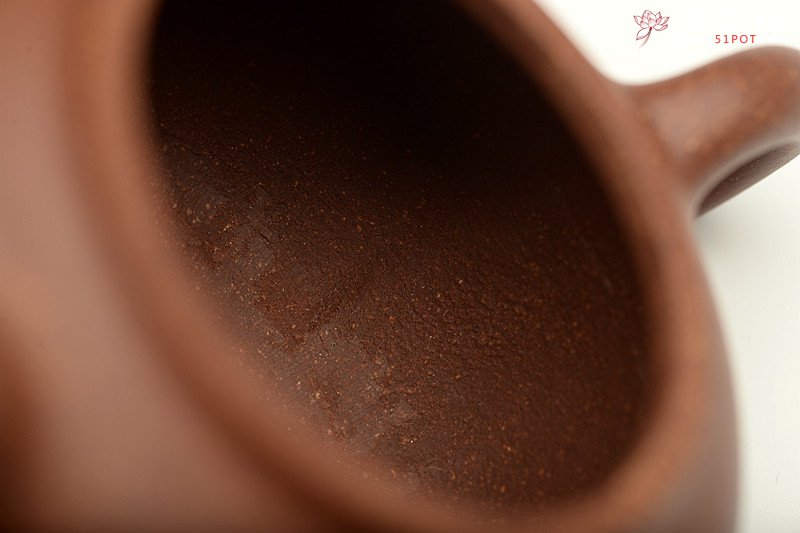 紫砂壶图片：薄胎雅品 天地小如瓜好事唯茗茶 全手一捺底玉瓜 优质降坡泥 - 美壶网