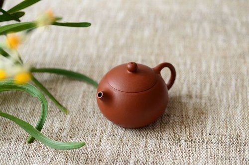 徐亚春紫砂壶 风韵各不同o(∩_∩)o   黄金朱泥之全手西施 传统全手的魅力 原矿朱泥