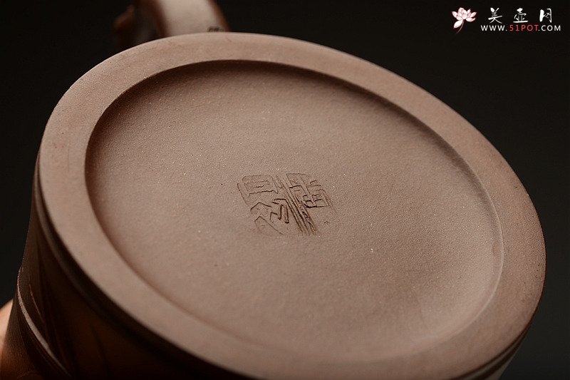 紫砂壶图片：陈腐老紫泥 仅一件不接受定做 手法老辣 花货潜力股 精致三友 - 美壶网