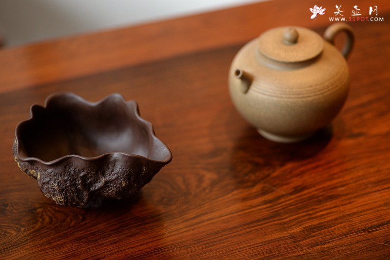 紫砂壶图片：美壶特惠  刘景风格 全手莲蓬荷叶公道 茶盘雅物~ - 美壶网