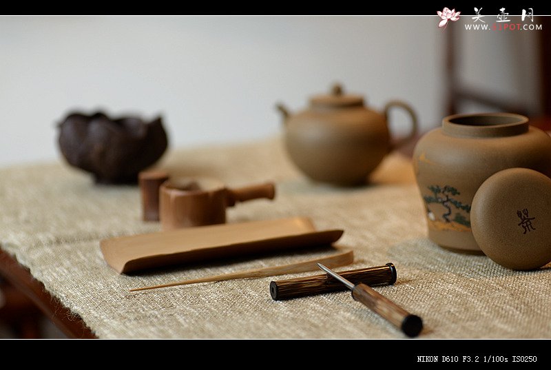 紫砂壶图片：美壶特惠  刘景风格 全手莲蓬荷叶公道 茶盘雅物~ - 美壶网