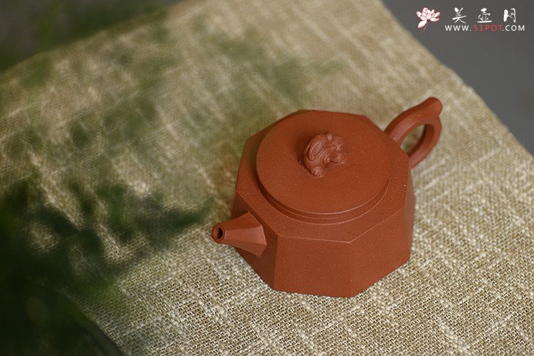 紫砂壶图片：唐文新作 稳重大气   全手八方柱础 - 美壶网