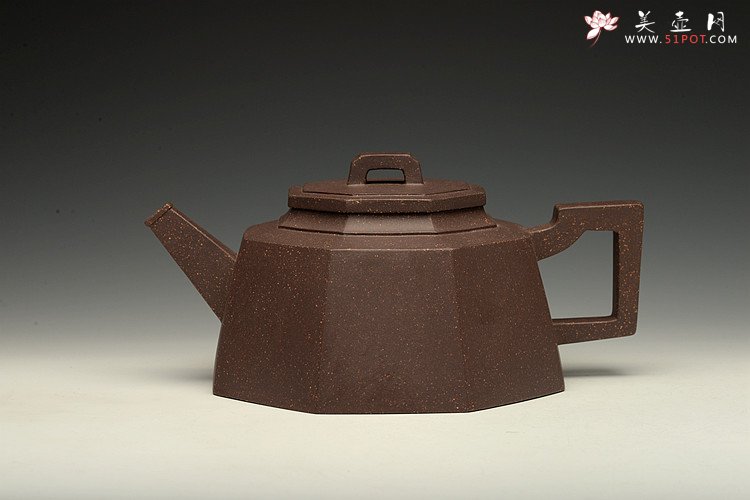 紫砂壶图片：马建鹏新作 工整厚重 线条挺拔  全手大八方 - 美壶网