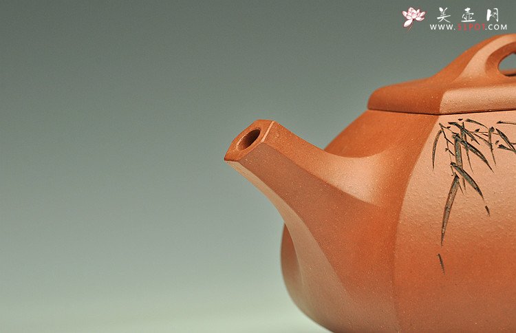 紫砂壶图片：线条流畅 挺拔有力  六方石瓢  实用佳品 - 美壶网