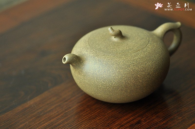 紫砂壶图片：精灵清雅 线条流畅  全手文气茄瓜 普洱利器 - 美壶网