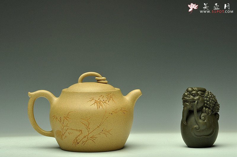 紫砂壶图片：文气作品  线条含蓄流畅 全手虚极 - 美壶网