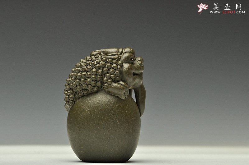 紫砂壶图片：做工精致 神态细腻~ 如意绿龙 - 美壶网