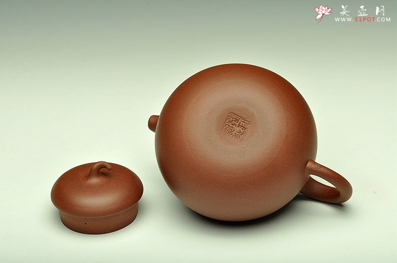 紫砂壶图片：家藏老紫泥 极易泡养~ 敦厚可人  全手茄段 - 美壶网