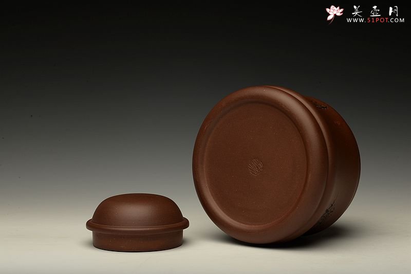 紫砂壶图片：竹鼎 文房茶叶罐 刻绘精致 造型新颖 - 美壶网