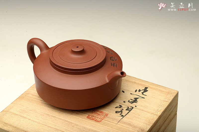 紫砂壶图片：清时其味 玉成窑遗韵 曲峰最新作品~ 三足周盘  - 美壶网