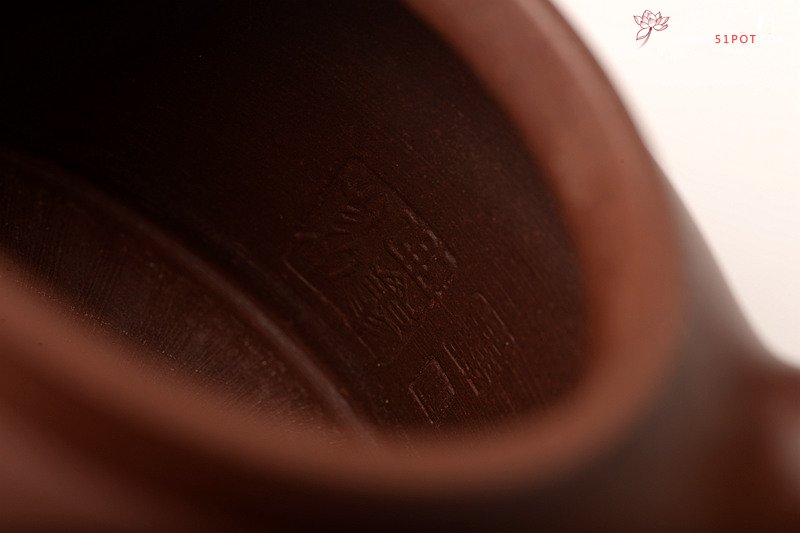 紫砂壶图片：强强联合 曲峰经典作品  全手玉龙禅锺 陆轶舟装饰 - 美壶网