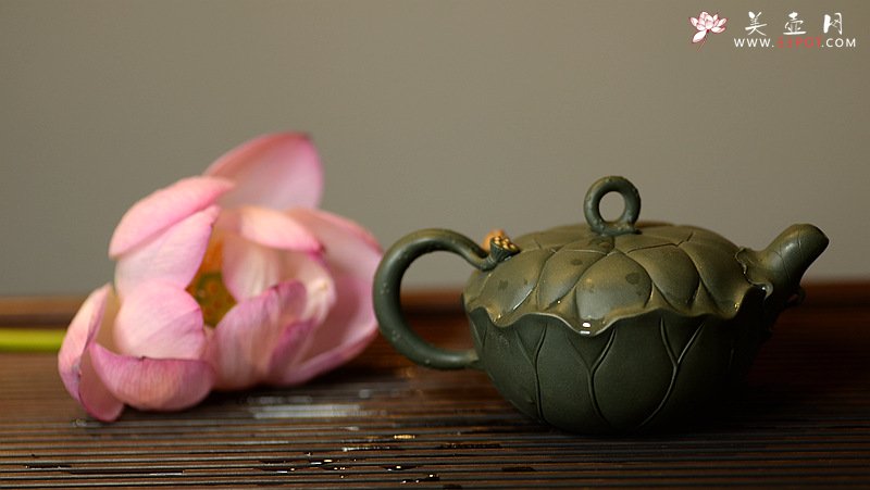 紫砂壶图片：习习清风 莲莲动情o(∩_∩)o  荷叶清风 孙伟强张新亚原创新品 夏雨荷 - 美壶网