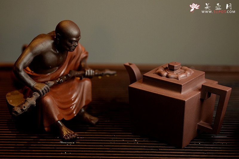 紫砂壶图片：历时两年创作~王健扛鼎之作十八罗汉之持杖罗汉和长眉罗汉~ - 美壶网