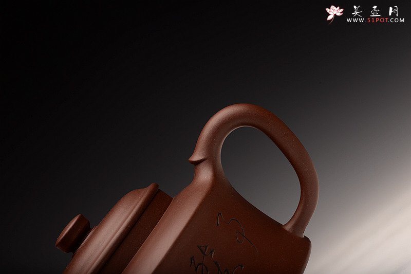 紫砂壶图片：强强联合 曲峰经典作品  全手玉龙禅锺 陆轶舟装饰 - 美壶网