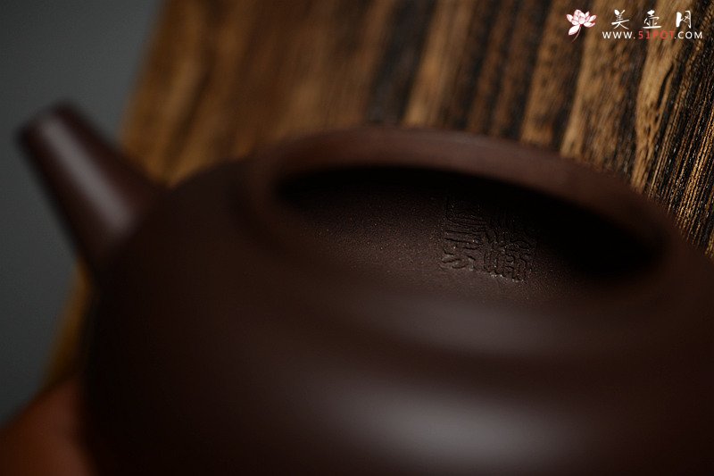 紫砂壶图片：美壶特惠 优质紫泥 厚重古朴 全手明式摹古 - 美壶网