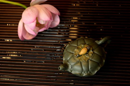 孙伟强紫砂壶 习习清风 莲莲动情o(∩_∩)o  荷叶清风 孙伟强张新亚原创新品 夏雨荷 原矿绿泥