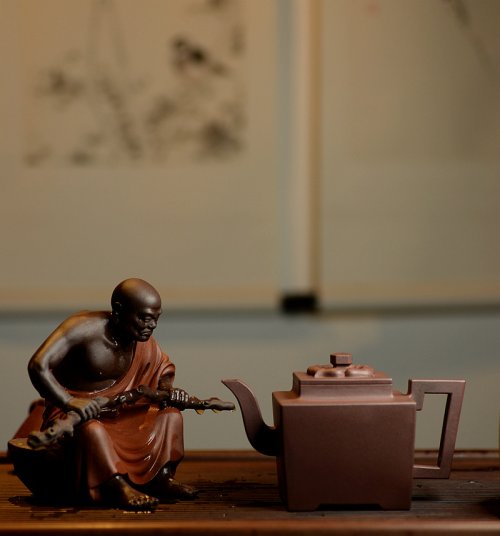 王健紫砂壶 历时两年创作~王健扛鼎之作十八罗汉之持杖罗汉和长眉罗汉~ 