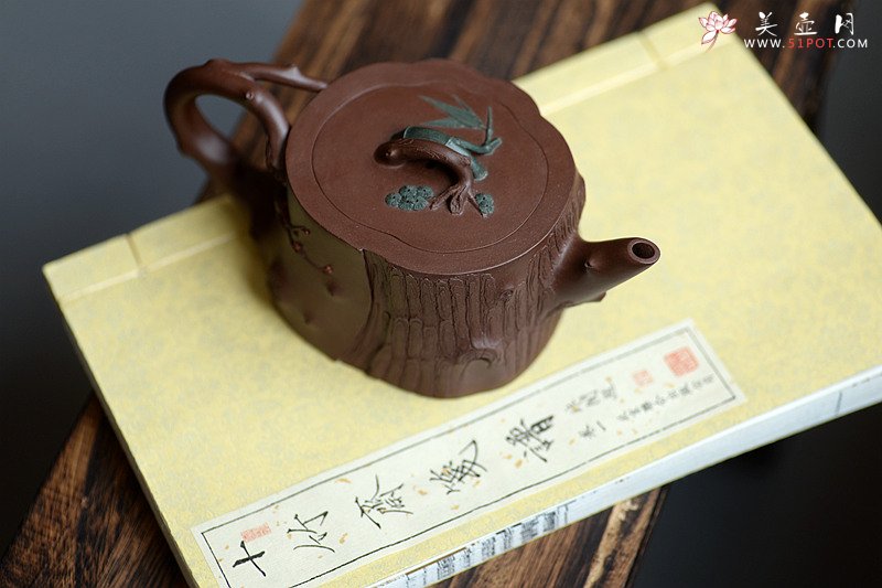 紫砂壶图片：钢流实用花货 精湛功底 全手岁寒三色三友 单志萍甲午年力作 - 美壶网