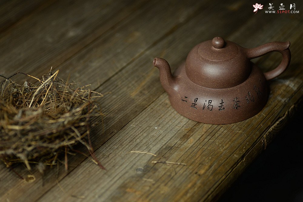 紫砂壶图片：张听刚装饰 曼生十八式之-全手笠荫壶 金石老青灰 难度大 - 美壶网