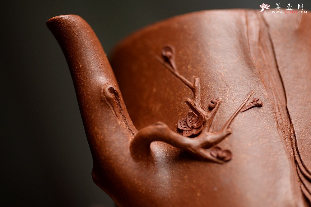 紫砂壶图片：单志萍甲午新作 极赋沧桑 全手梅影 颇有新颖~ - 美壶网