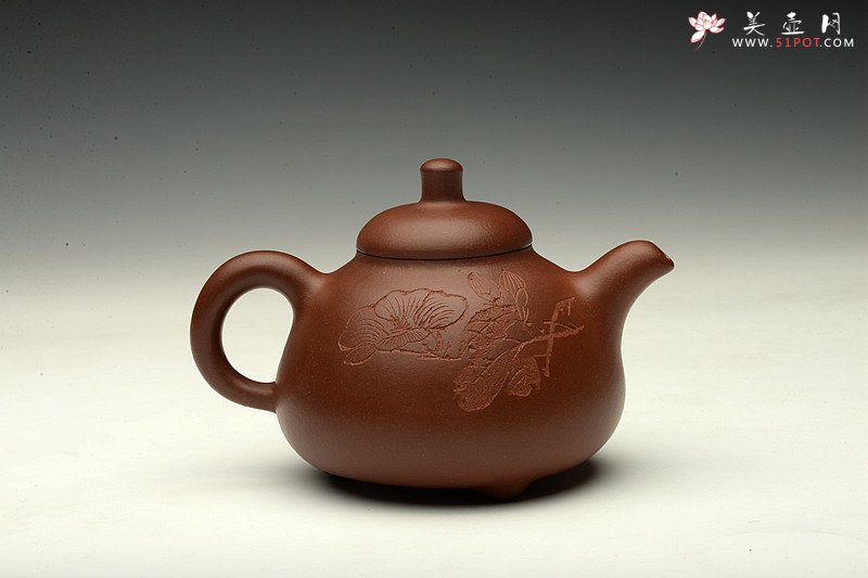 紫砂壶图片：何健作品 毛国强装饰 全手三足乳鼎 强强联合 值得珍藏~ - 美壶网