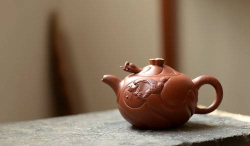 单志萍紫砂壶 器型饱满  精品扁鱼化龙  做工精细 原矿清水泥