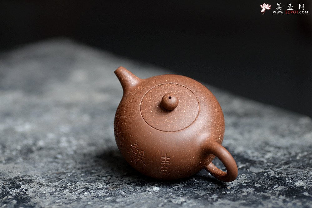 紫砂壶图片：美壶特惠  原矿段泥 玉成窑一粒珠 小巧可人 赏玩皆宜 - 美壶网