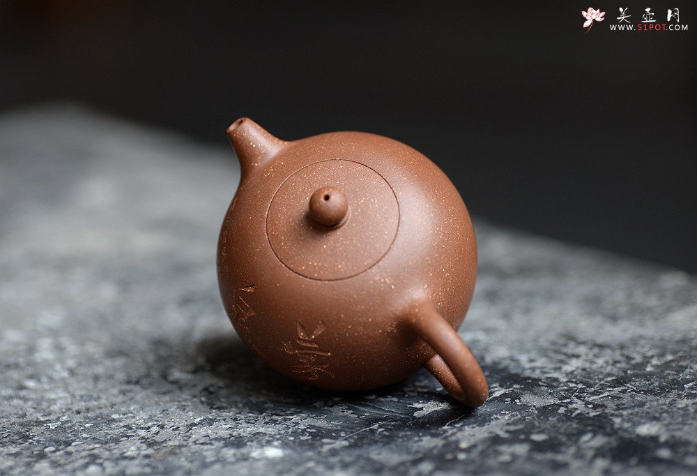 紫砂壶图片：美壶特惠  原矿段泥 玉成窑一粒珠 小巧可人 赏玩皆宜 - 美壶网