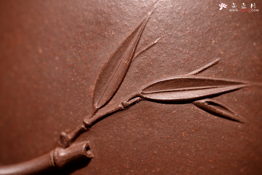 紫砂壶图片：肥美竹叶 饱满飘逸 全手大君竹 顾正芳经典作品 - 美壶网