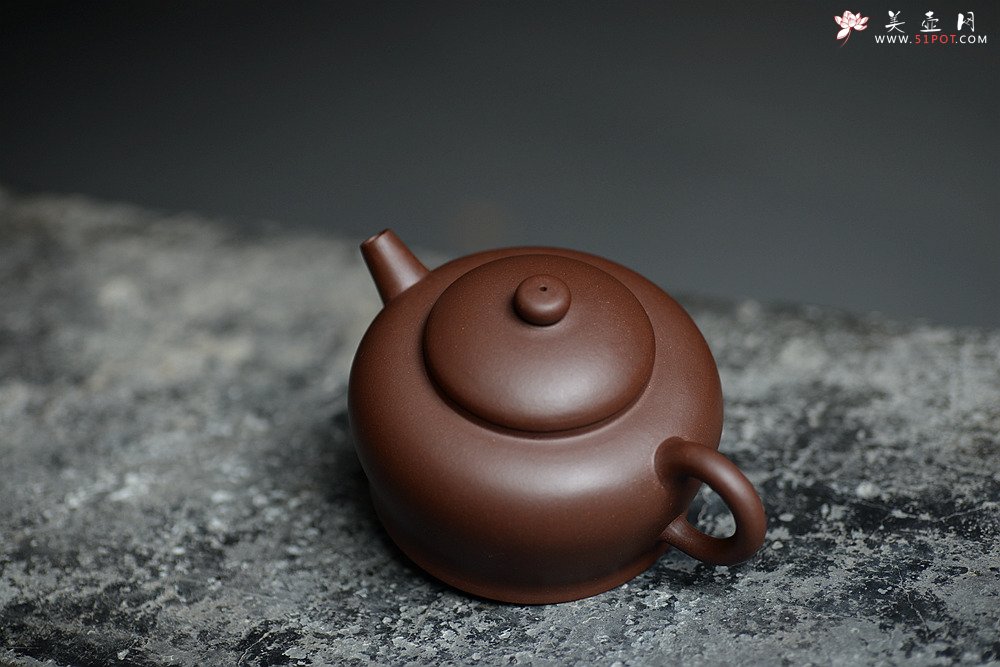 紫砂壶图片：张智耀新作 敦厚稳重 传统实用 全手融月 - 美壶网