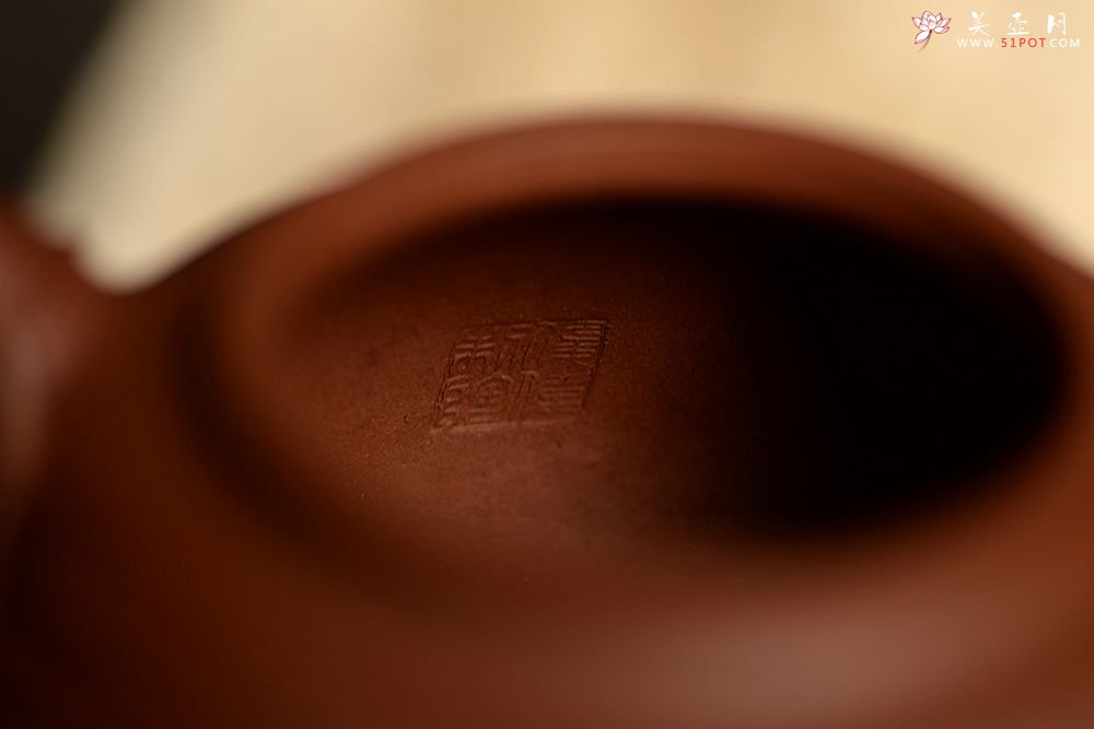 紫砂壶图片：史云棠高徒储俊伟作品 大品花货 饱满大气  全手智竹 - 美壶网