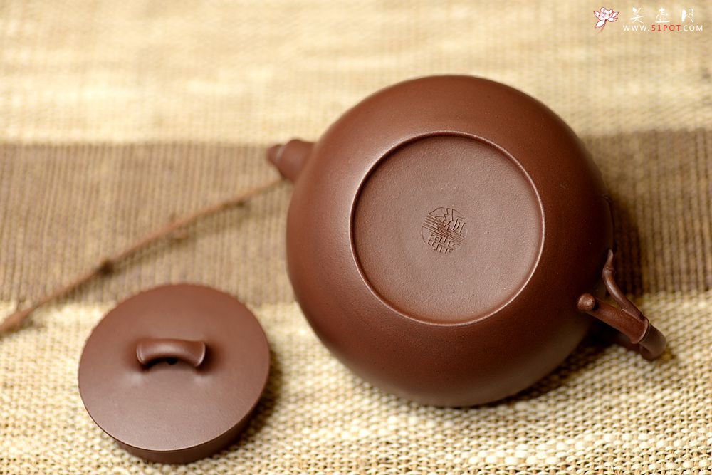 紫砂壶图片：灵秀之作 潘丹初全手竹趣二式  线条简练 爱不释手 - 美壶网