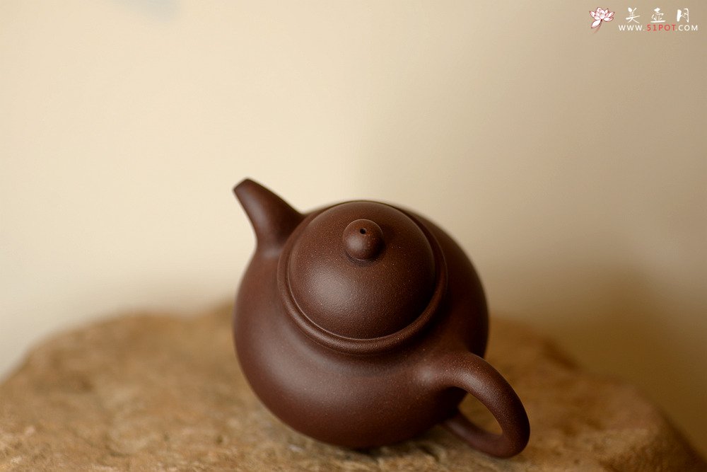 紫砂壶图片：经典再现 全手寿珍掇球 传统实用 - 美壶网