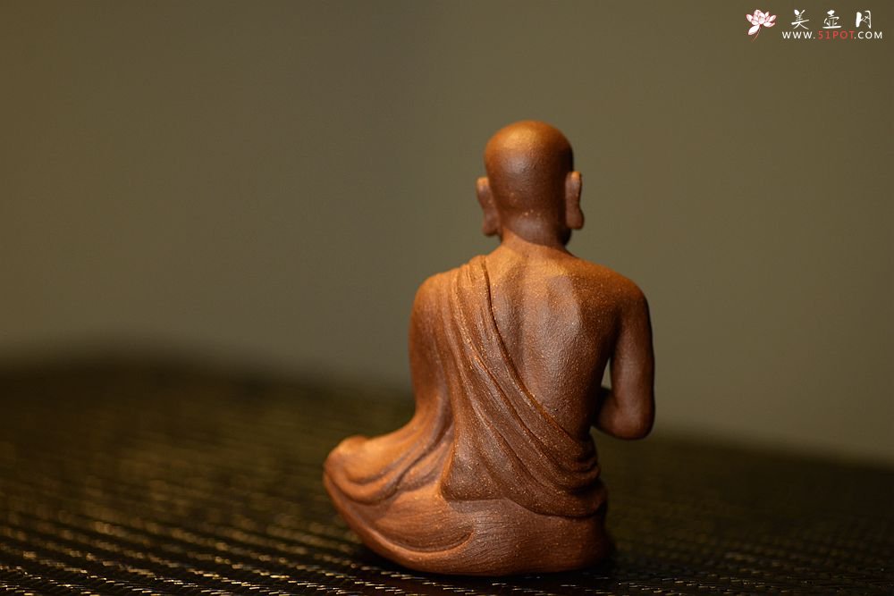 紫砂壶图片：全手雕塑 栩栩如生 精品修心罗汉~ - 美壶网