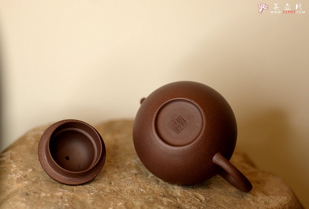 紫砂壶图片：经典再现 全手寿珍掇球 传统实用 - 美壶网