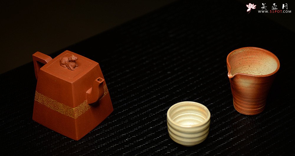 紫砂壶图片：何卫枫全手新作  红红火火 壶势巍巍 流把精致~  大吉祥 - 美壶网