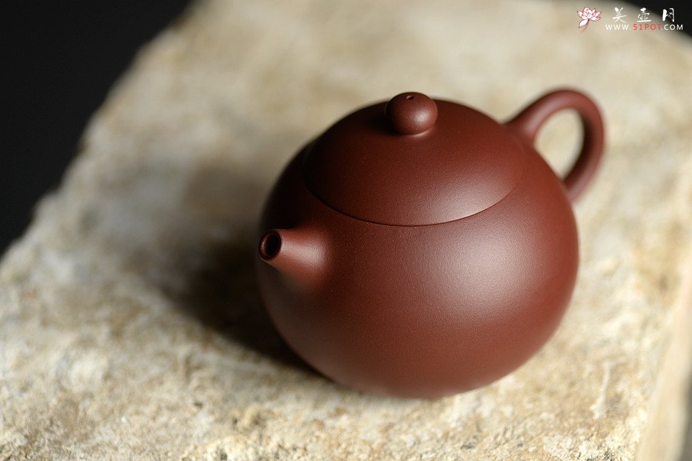 紫砂壶图片：美壶特惠 经典传统 寅春西施 优质枣红泥 逸韵丰华 - 美壶网