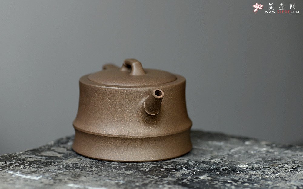 紫砂壶图片：优质青段 邵家俊经典作品 全手简竹段 劲挺秀美 - 美壶网