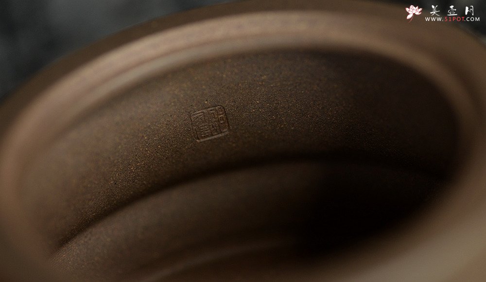 紫砂壶图片：优质青段 邵家俊经典作品 全手简竹段 劲挺秀美 - 美壶网