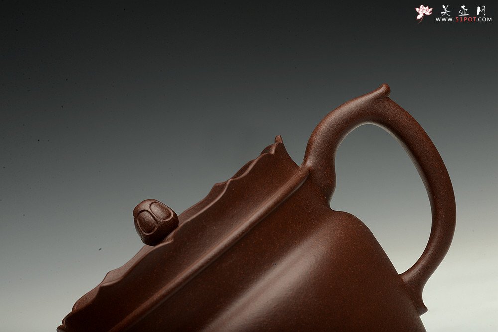 紫砂壶图片：储俊伟乙未年精工新作 紫砂佛语 端庄大方 全手僧帽 油润老紫泥 - 美壶网