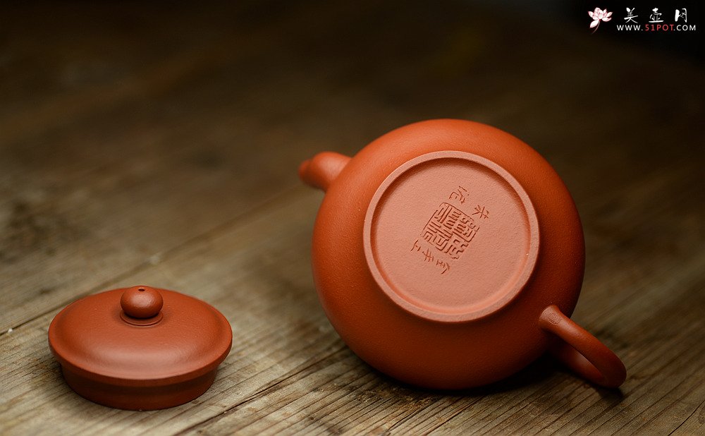 紫砂壶图片：质朴无华 铁线篆之自在心 全手朱泥玉亭 - 美壶网
