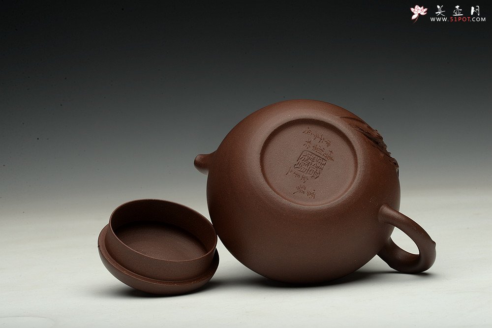 紫砂壶图片：高雪琴全手新作 敦厚悠然 简意花货~ 秋色 做工精致 - 美壶网