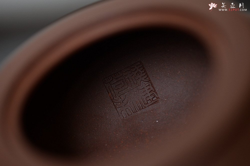 紫砂壶图片：钱建荷作品 全手汉云 精工典范 纯正底槽青 - 美壶网