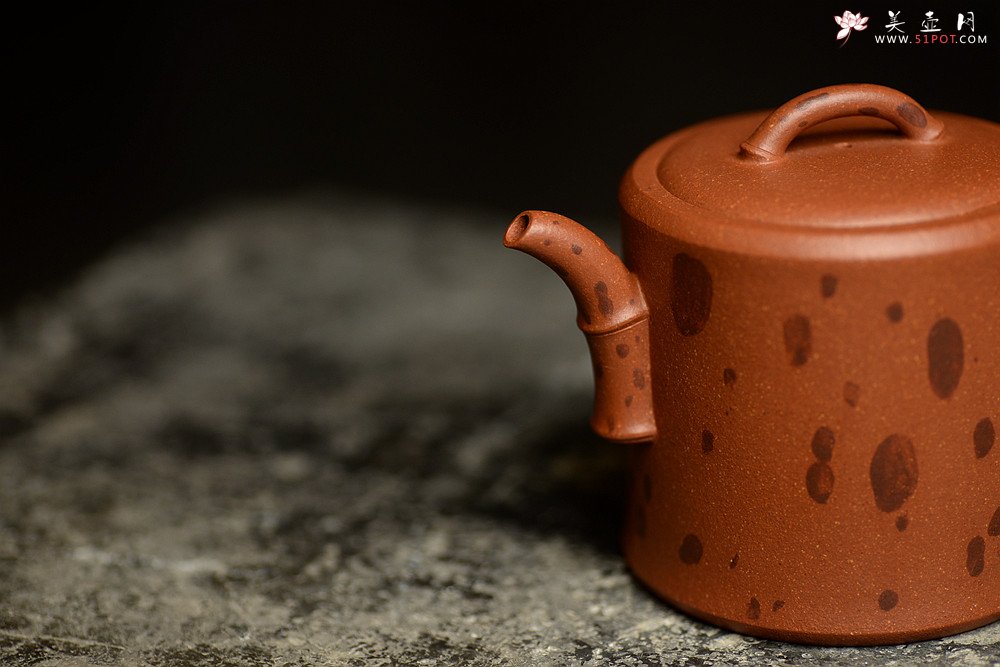 紫砂壶图片：曲峰近作 文气秀雅 优质降坡泥 湘妃 - 美壶网