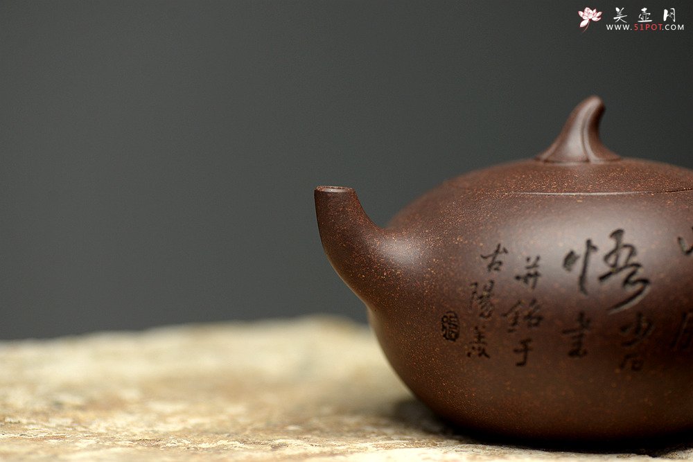 紫砂壶图片：张听刚装饰  周斌全手力作 原矿鱼子砂 全手吉瓜 - 美壶网